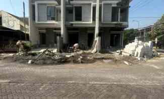 Kutisari Indah Rumah Minimalis 2 Lt Row 4 Mobil Longgar