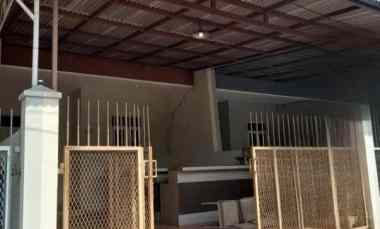 Rumah Raya Kutisari Indah dekat UK PETRA, Gate TOL, Royal Plaza