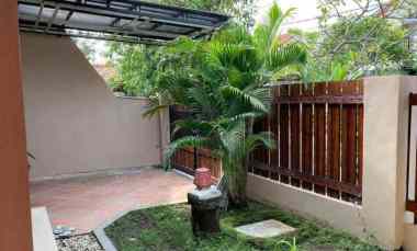 Rumah Kutisari Indah Utara Surabaya Semi Furnish Baru Renov