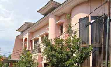 Siap Huni Rumah Mewah Terawat Kutisari Utara dekat Rungkut Industri