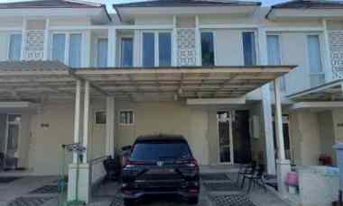 Rumah Pakuwon City dekat Mulyosari, Dharmahusada, Sutorejo DND