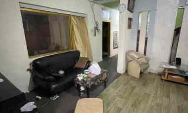 Dijual Rumah Lama 2 Lantai, Lokasi Strategis, di Bangka