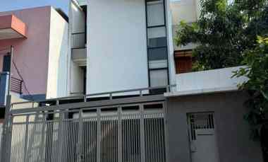 Cocok Hunian atau Kantor Lokasi Premium Lebak Bulus Dijual