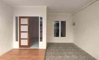 RMH di Daerah Lebak Permai, Row Mobil 2.5 Mobil Longgar, sudah Paving