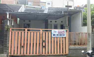 Rumah Dijual di Lembah Teratai