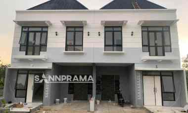 Unitterakhir Cluster One Gate Classic Eropa Nempel Jalan Raya Utama