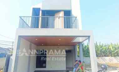 Rumah Dijual di Limo
