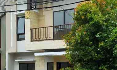 Rumah Baru di Lingkungan Elit Lippo Cikarang dekat Jababeka Deltamas