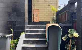 Rumah Mewah 3 Lantai Semifurnish dekat Rumah Sakit Persahabatan Rawama