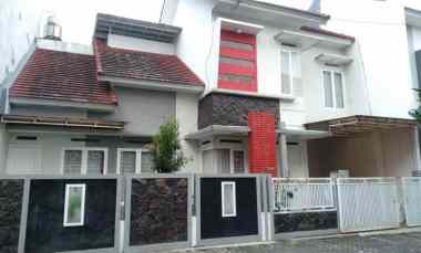 Dijual Rumah Lokasi di Kawasan jl Borobudur Blimbing