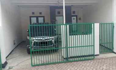 Rumah Dijual di PERUMAHAN SINGOSARI MALANG