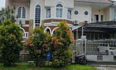 dijual rumah lokasi puspita loka bsd