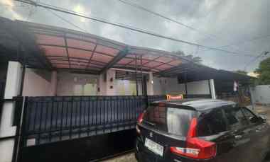Dijual Rumah Lokasi Strategis Daerah Saxophone