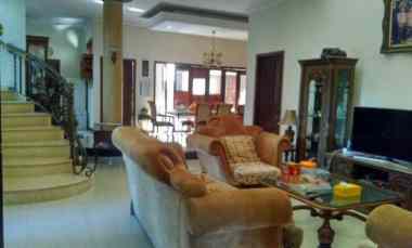 Jual Rumah Mewah di Utara Bandara Adi Sucipto Yogya, Akses Jalan Besar