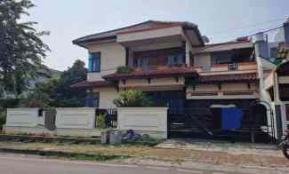 Rumah Strategis Tuk Kantor di jl. Raya Malaka Sari,klende Duren Sawit