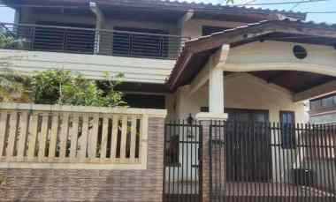 Rumah 2 Lantai Luas di Mampang Depok hanya 7 menit ke Tol Sawangan
