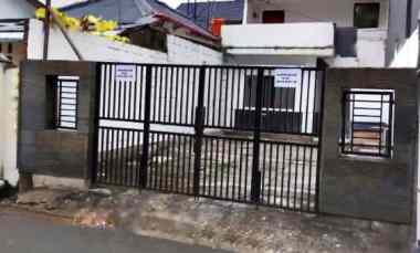 Dijual Rumah dengan Tanah Luas 115 m2 di Mampang Prapatan, Jakarta Sel