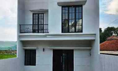 Rumah 2 Lantai Klasik Elegan Jalan Mandor Samin Depok