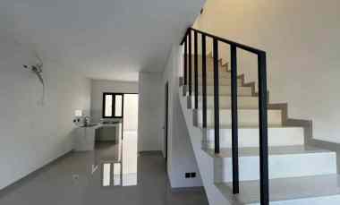 Rumah Minimalis, Pakuwon Indah, Manukan, Baru Gress, Surabaya Barat