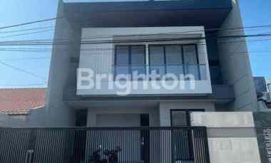 Rumah Manyar Surabaya New Gress Sekali Lihat di Jamin Suka