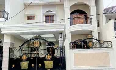 Rumah Siap Huni Bangunan Baru Manyar Surabaya Row 3 Mobil