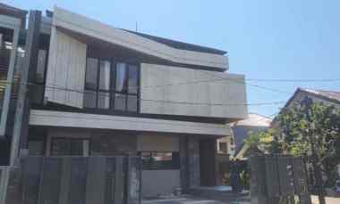 Rumah 3M-an Baru Gress Manyar Indah dekat MERR, Stiesia, Galaxy Mall