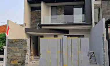 Rumah Baru 100 Gress Manyar Jaya, Manyar Indah Surabaya, Row 3 mobil