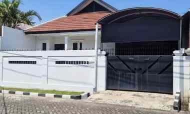 Manyar Kartika Luas Hampir 400m, Row 3 Mobil, Harga 3man Nego