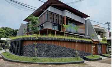 Rumah Strg, Manyar Kertoadi, Dharmahusada,dekat GM, RS, MCD, Kopken, Mal