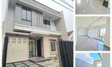 Rumah Dijual di Manyar Kertoadi