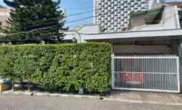 Rumah Manyar Kertoarjo Lokasi Favorite Mercure Hotel, Swiss Belinn