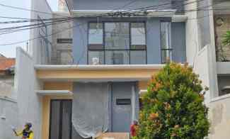 Rumah Minimalis Tengah Kota Surabaya dekat Ngagel, Menur Pumpungan