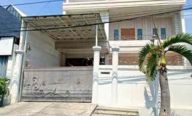 dijual rumah manyar rejo