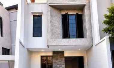 dijual rumah manyar tirto