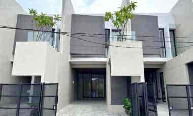 Rumah Manyar Tirtoasri New, Minimalis, Dry Garden, Row Jalan 3 Mobil