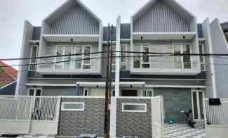 Rumah Manyar Tirtomoyo, Lebar 8, 2Lt, Model Scandinavian, Sangat Strg