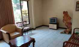 Rumah Dijual di Manyar Tirtoyoso