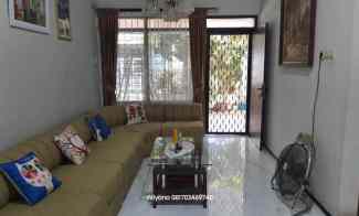 Rumah Surabaya Timur Manyar Tirtoyoso dekat Galaxy Mall