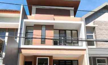 Rumah Baru Minimalis Area Manyar dekat Kertajaya, SMA Petra, Klampis