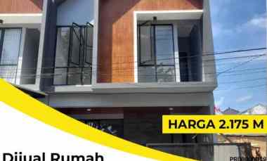 Rumah Dijual Manyar Tirtoyoso Utara Surabaya Timur dekat MERR dan Gala