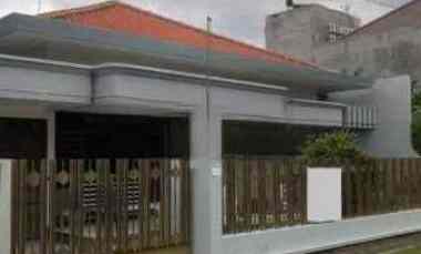 dijual rumah manyar tompotika