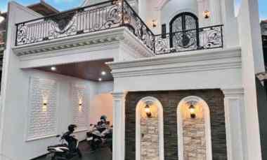MBV271 Rumah Baru 3 Lt Modern Classic Spacious Rooftop di Jagakarsa