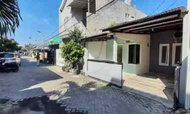 Jual Rumah Oper Kredit Ganti DP 140 juta Lokasi Medokan Ayu Rungkut Sb