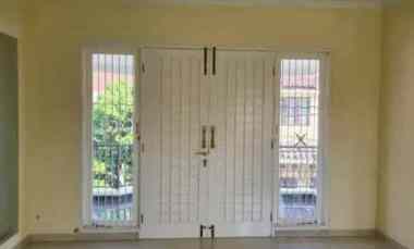 FOR SALE Rumah Mewah dan Luas Lingkungan Asri, Nyaman di Mega Cinere