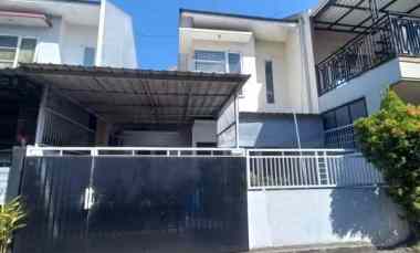Turun Harga Dijual Rumah Strategis 1.5 Lantai di Perum Menanggal