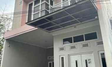 Rumah Siap Huni 2 Lantai Lokasi dekat Kampus Ternama Kota Malang