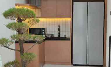 Dijual Rumah Mewah 2 Lantai, Lokasi di Limo, Depok