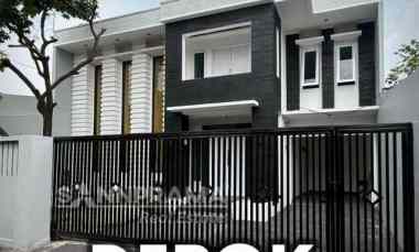 Dijual Rumah Mewah Dgn Rooftop Dijln Margonda