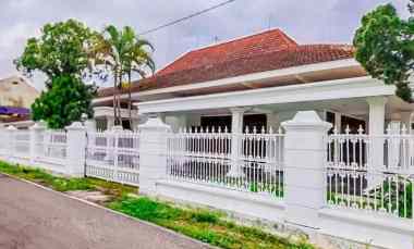 Dijual Rumah Mewah di Jajar Solo