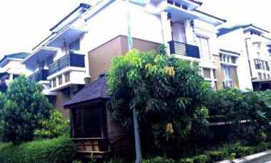 Dijual Rumah Mewah Posisi Hook di Cluster Grand Galaxy